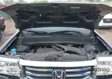 2013 Honda Pilot Lx z USA, uszkodzony, nr VIN 5FNYF4H21DB069690